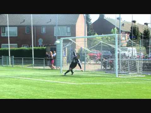 Veensche Boys 5 wint halve finale 2e paasdag