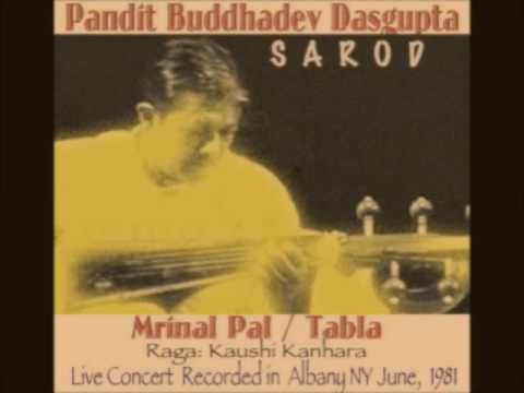 Raga Kaushi Kanahara Pt. Buddhadev Dasgupta / Sarod & Mrinal Pal / Tabla, live concert 1981 in NY