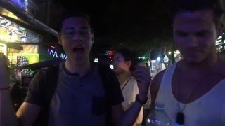 SE ASIA DAY 8: EATING A TARANTULA IN CAMBODIA