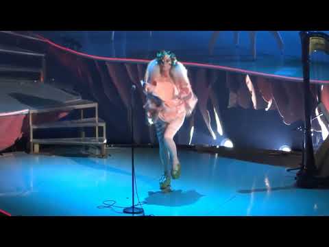 Björk - Mouth's Cradle (Dance) Live @ Forest Vorst National, Brussels, November, 13th (13-11-2019)