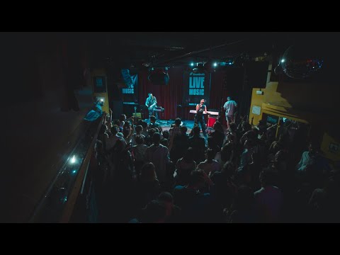 Domino's Live Music con BlackPanda