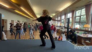 Join the club, line dance