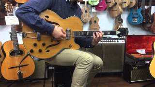 Video thumbnail for Harmony H71  1958-1964 by lastguitarcom