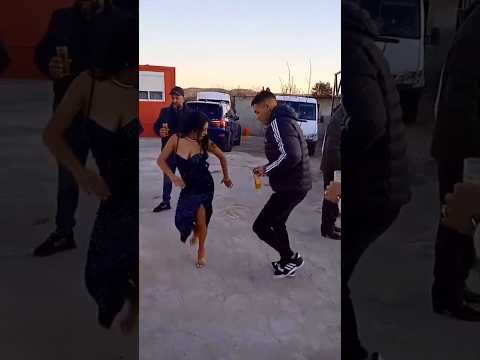 GITANOS DE FIESTA BAILANDO RUMBA ESPECTACULAR💃🕺#gypsy #gitanos #rumba #dance #gipsylife #love #short