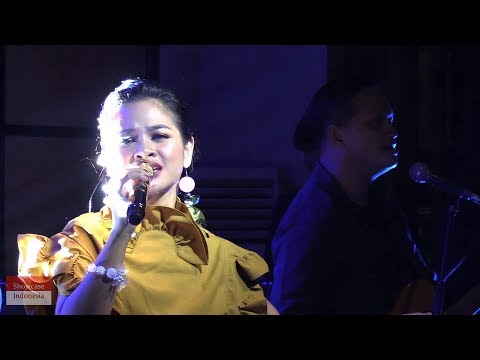 Andien - Pelita @ Album Showcase METAMORFOSA [HD]