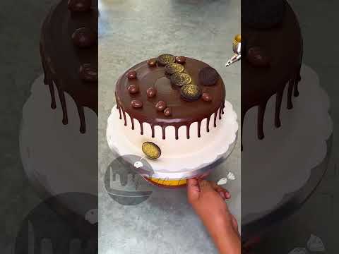 como decorar pasteles con goteo de chocolate y pepitas de chocolate con oreo