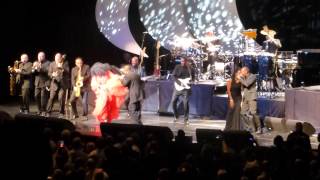 Diana Ross - Reach Out &amp; Touch/I Will Survive (Madison Sq Garden 201406 - Partial )