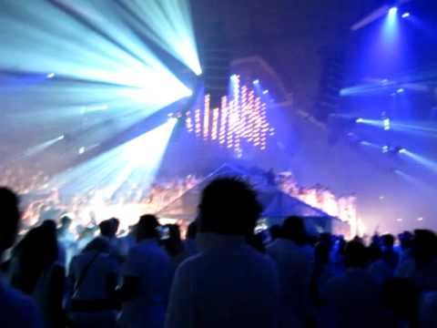 Sensation Poland 2010 Wrocław-Laidback Luke 4 [Steve Angello vs. Dr.Dre - Knas Episode ]