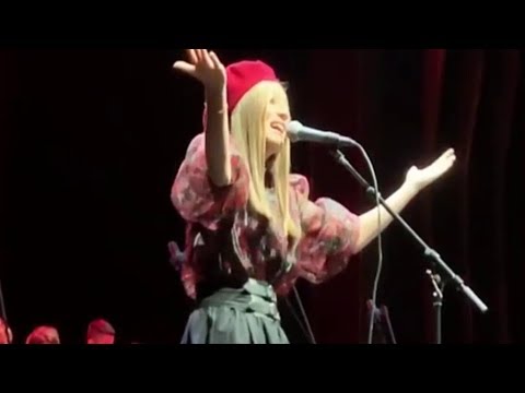 Katarina Radulović i KIC POP HOR - Crveni Makovi vs. Po šumama i goram