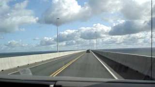 preview picture of video 'Confederation Bridge 1'
