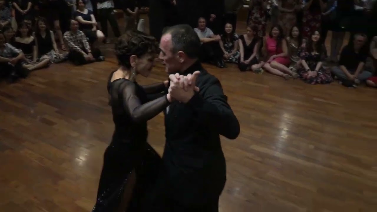 Video thumbnail for 20240601 Exhibition of Claudia Codega y Esteban Moreno 4/5 (Cam2)