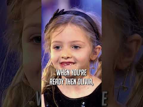 7-Year-Old SCARES The Judges with her pet Snake! 🐍