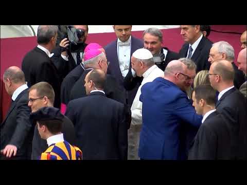 Piazza S.Pietro il presepe irpino che commuove gli anziani