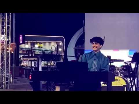 Gjon's Tears - Mallëngjimi (live at DiaFest Suharekë 2022)