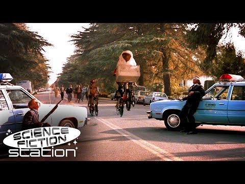 Bicycle Chase | E.T. The Extra-Terrestrial | Science Fiction Station