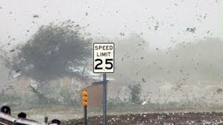 preview picture of video 'Supercell Thunderstorm with VERY Large Hail and Damaging Winds- Guthrie, TX 5.30.2012'