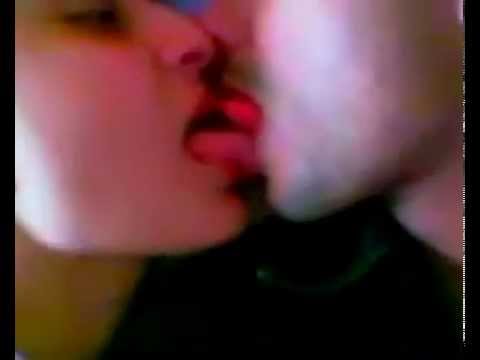 download lagu mp3 mp4 Shahid Kapoor Kareena Kapoor Mms, download lagu Shahid Kapoor Kareena Kapoor Mms gratis, unduh video klip Shahid Kapoor Kareena Kapoor Mms