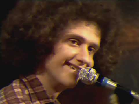 Samla Mammas Manna – Performing on a Television Show (1974)