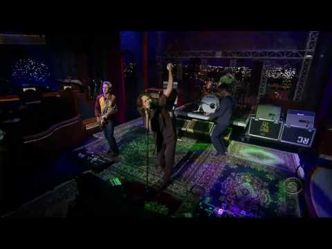 [HD] Pearl Jam Life Wasted (late show with david letterman)