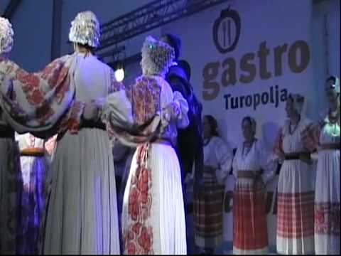 KUD"Mičevec",MIČEVEC:Devojčica kolo vodi