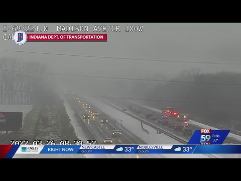 Snow bursts in Indiana lead to slick roads