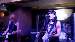 Rain of the times - Dover; &quot;El Callejón de Serrano&quot;