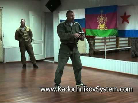 The Kadochnikov Systema: Turning around - an Exercise