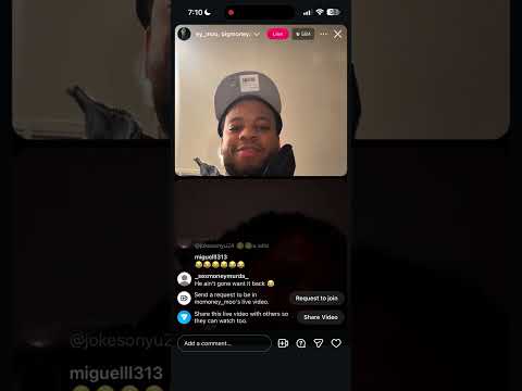 Momoney Moo Puts GMO Stax chain in the toilet | On live fwc big key #cashgang #detroit