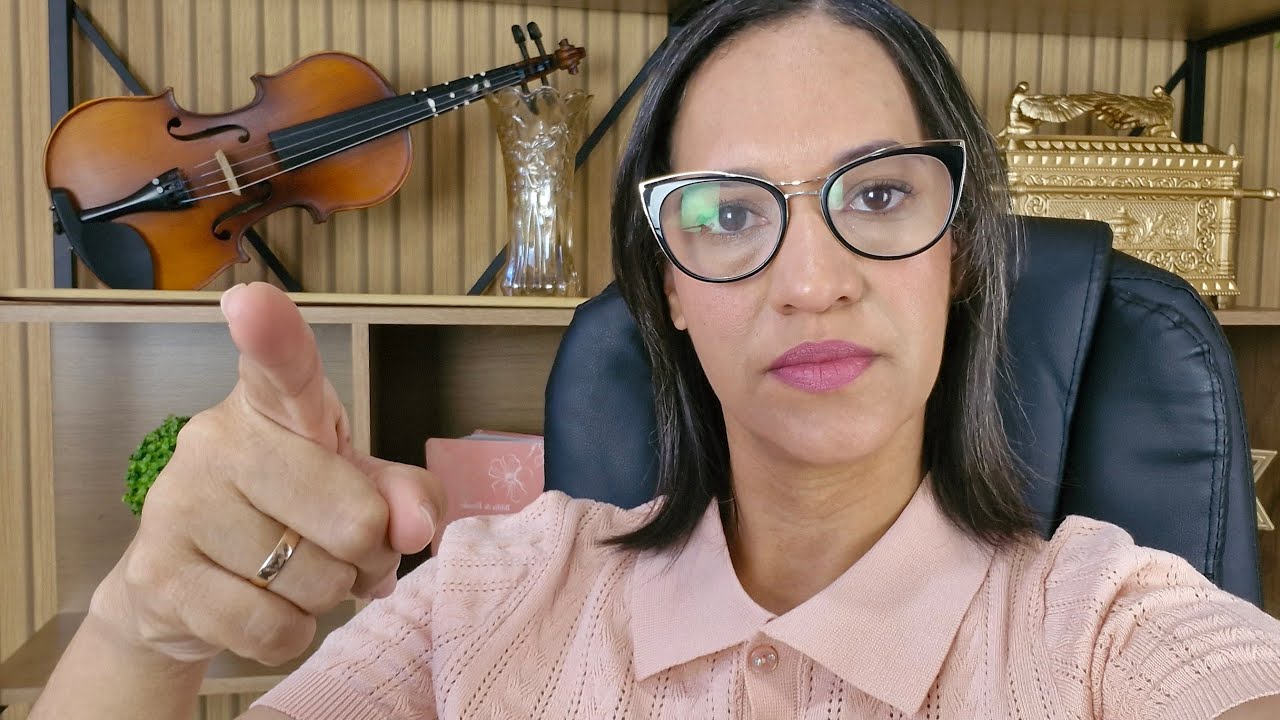 VC NEM IMAGINA O QUE ESSA PESSOA FAZ EM SEGREDO, AGUARDE UMA SURPRESA.