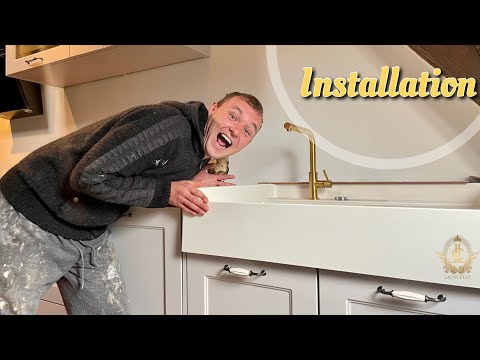 THE CHÂTEAU KITCHEN is installed.