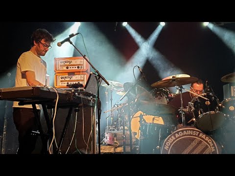 PETBRICK - Primer (Live in Berlin)
