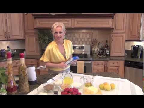 CREAMY BERRY CAKE / all natural