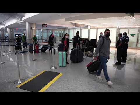 Baggage claim at IAH International arrivals.