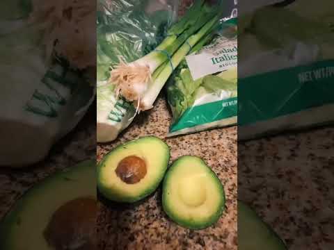 Keto-Friendly Avocado Cobb Salad🥑