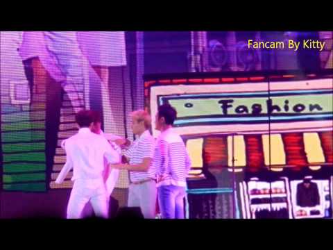 [1080p] Beautiful- infinite[우현solo](2013 INFINITE 1ST WORLD TOUR: ONE GREAT STEP IN HK)[Fancam]
