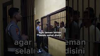 Download lagu sharing with prisoners | chicken fried rice mp3 Download lagu sharing with prisoners | chicken fried rice mp3