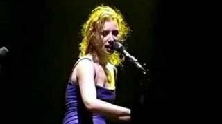Tori Amos-New Haven 05-11-96 LS=18-Mr Zebra-London Girls