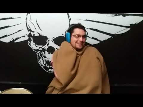 THE RUMBLE OF SKULLS - Jak pan bubeníček nosil deku po babičce