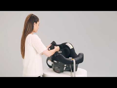Chicco KeyFit 35 Infant Car Seat - Removing the Fabrics