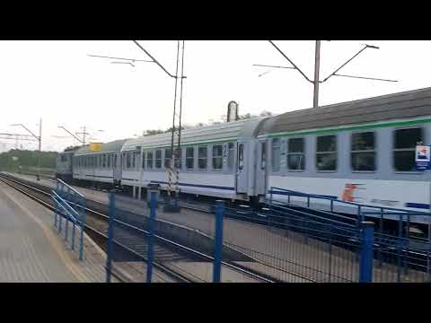 Pociąg Intercity SPODEK /TLK71400 ze stacji Poznań Główny do stacji Katowice przejechał stację Bąków