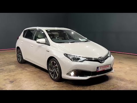 Toyota Auris HYBRID G PACKAGE - WHITE & BLACK LEAT - Image 2