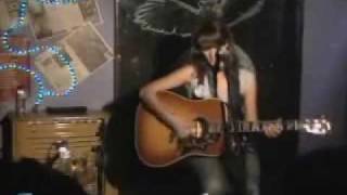 Vega - Y LLueve (Sala Búho Real, 02/11/07)