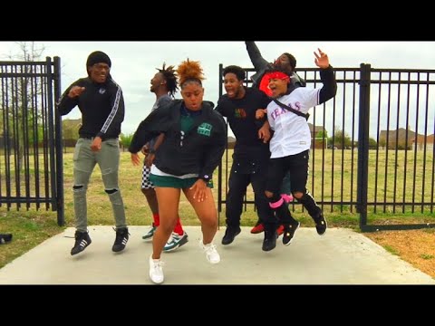 Soulja Boy ft Q Money - Walk In The Drip