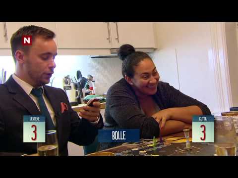 Latterkrampe under brettspill | 4-stjerners middag | discovery+ Norge