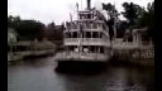 preview picture of video 'Paddle Wheel Boat General Lee leaving port!!'