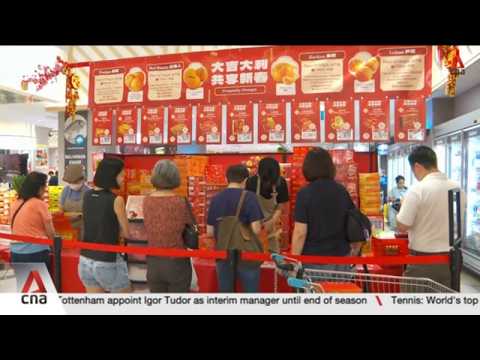 Supermarkets, stallholders bringing in up to 15% more oranges to meet CNY demand