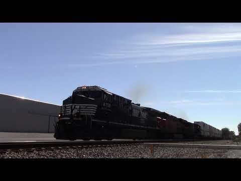NS 4750 leads NS 26C out of the siding at CP Smith in Rome, GA
