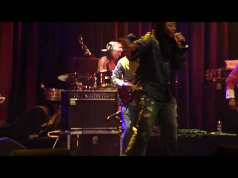 Duane Stephenson live 2010 Melkweg Amsterdam - Ghetto Pain (3).MP4