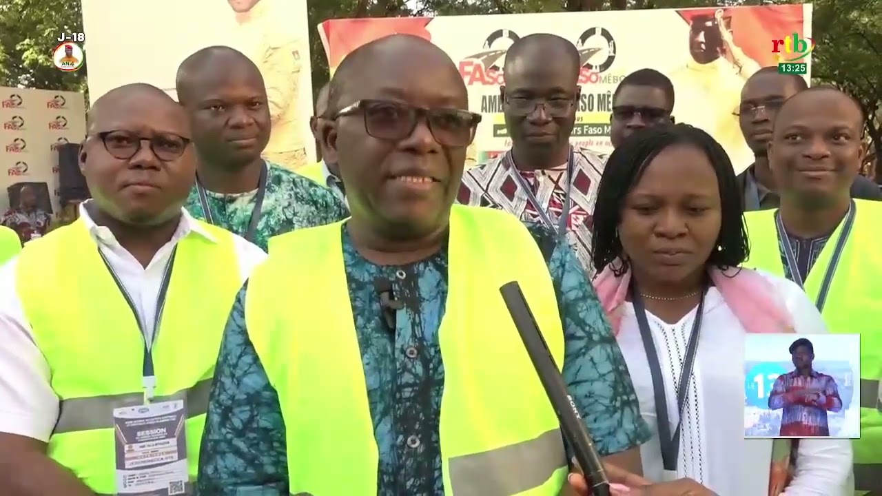 Les stagiaires experts comptables de l’UEMOA offrent 03 tonnes de ciment à l’Agence Faso Mêbo
