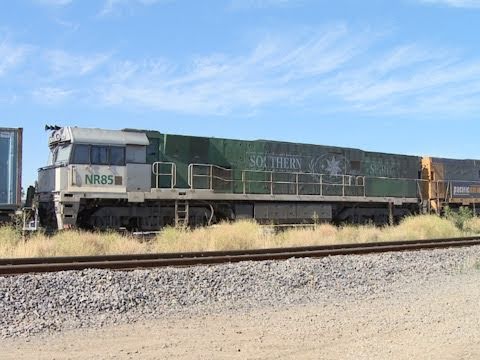 Freight Train Arrives at Dynon freight yards, Melbourne - PoathTV Australian Trains